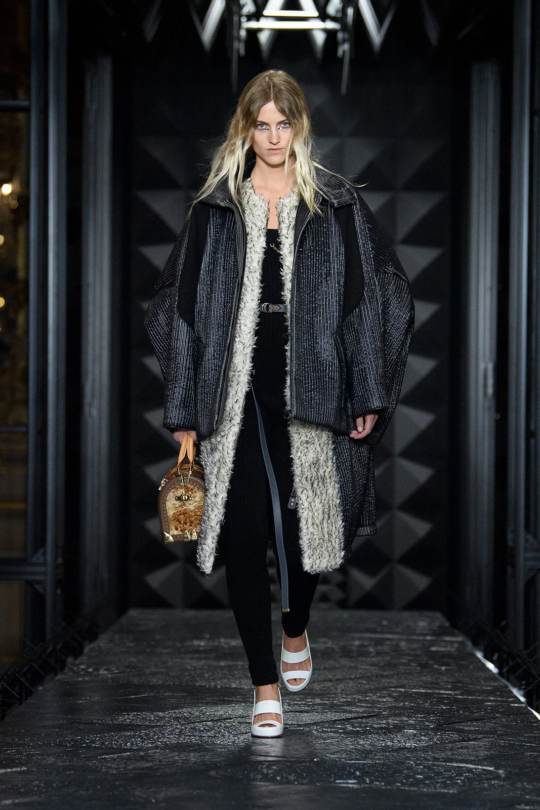 Louis Vuitton F W2324 Look 35