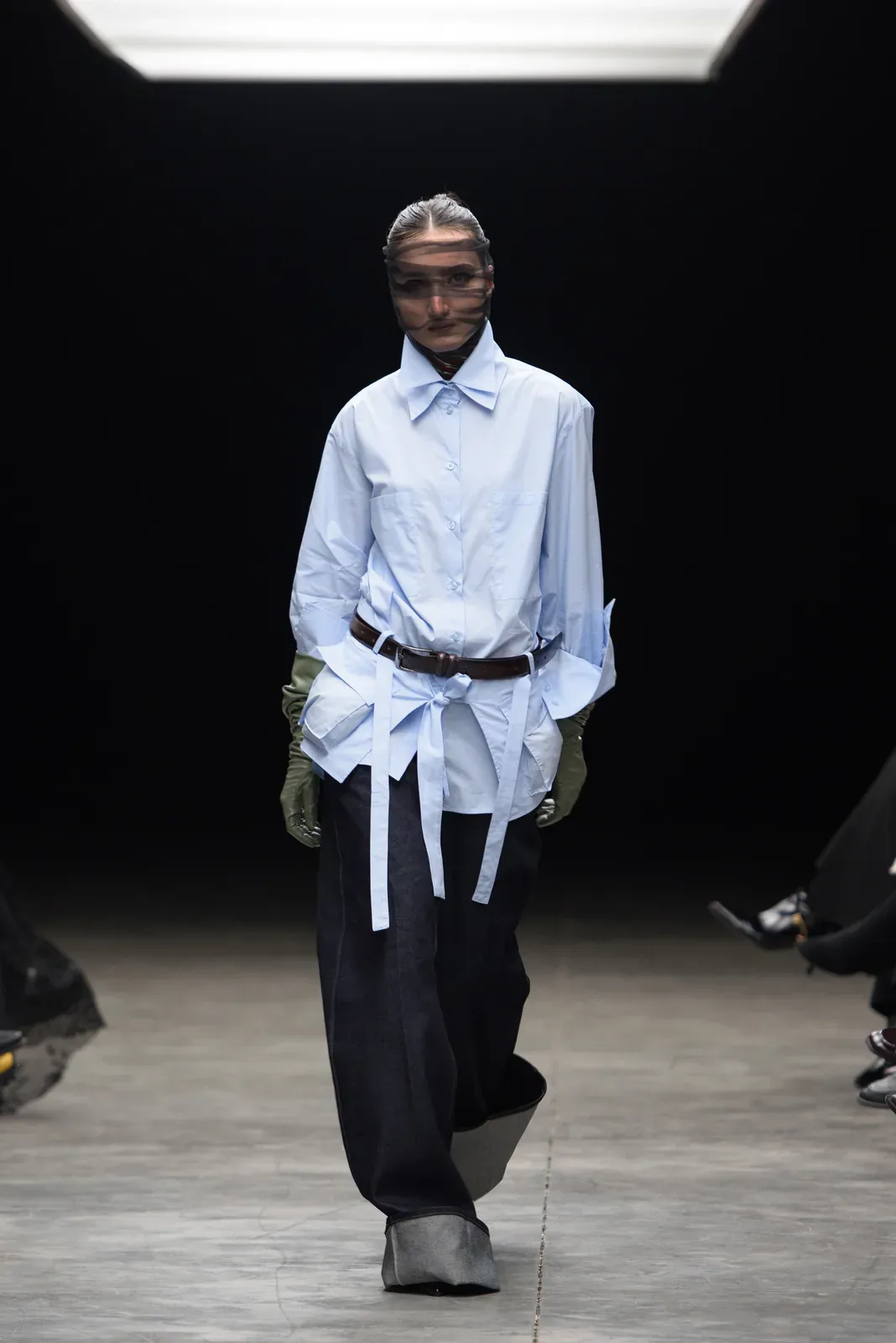metal-mercedes-benz-fashion-week-tbilisi-04-materiel-x-gudu-04
