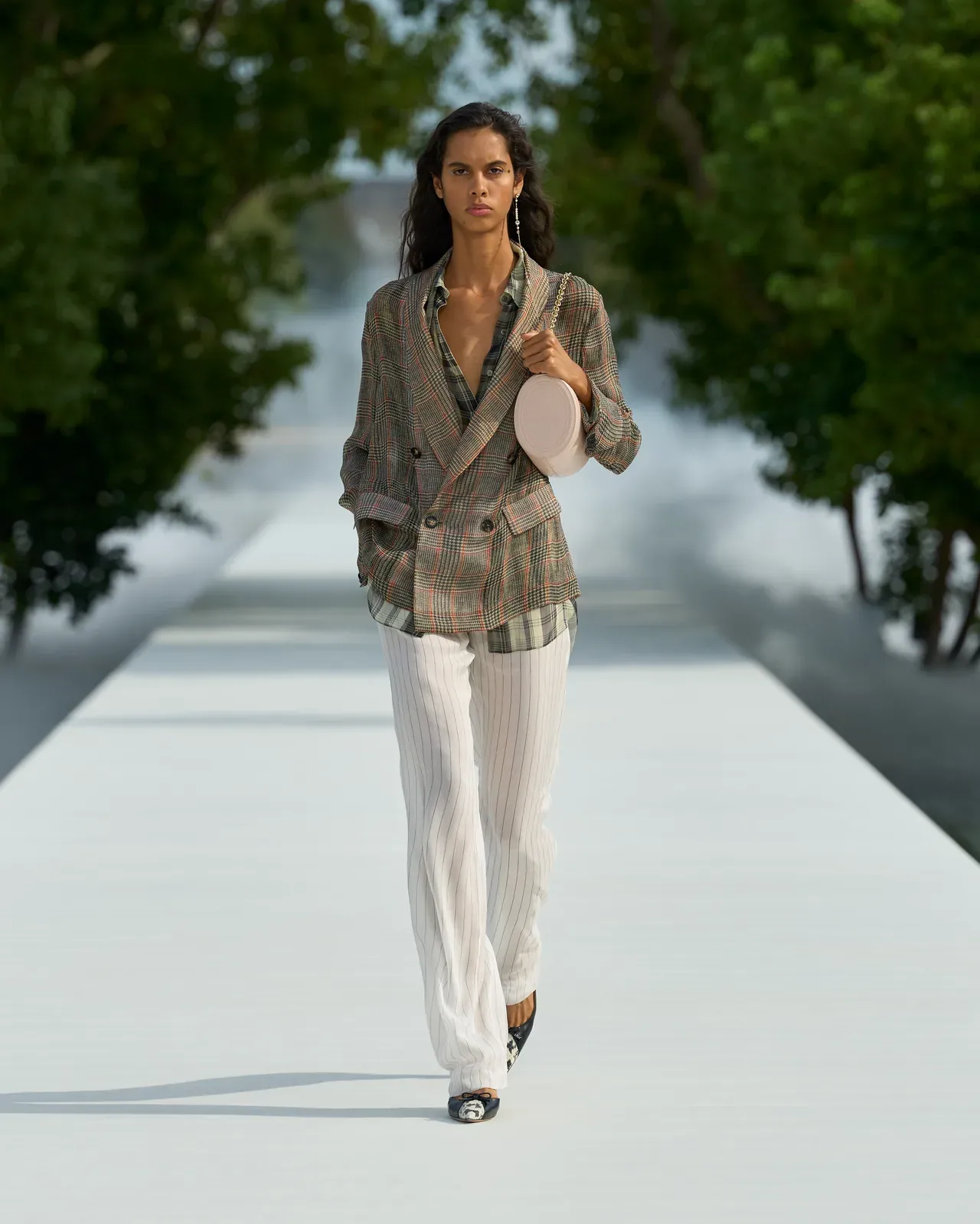 metal-dior-ss27-08.webp