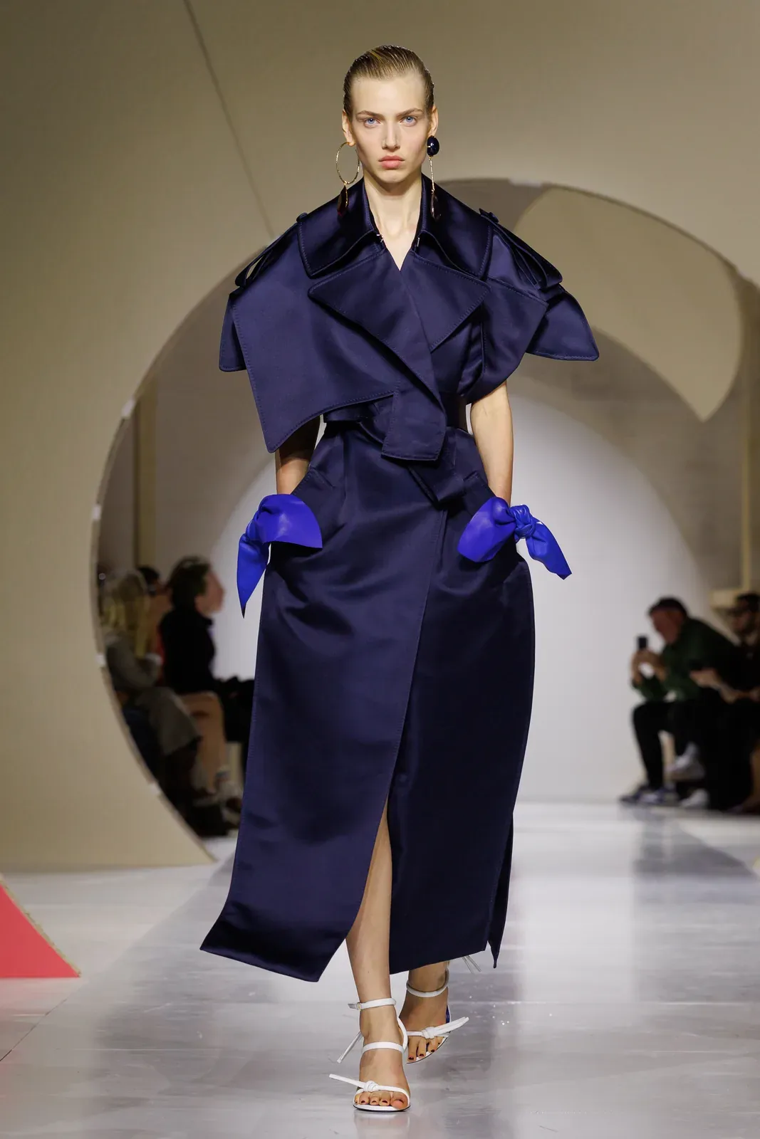 metal-givenchy-ss27-37