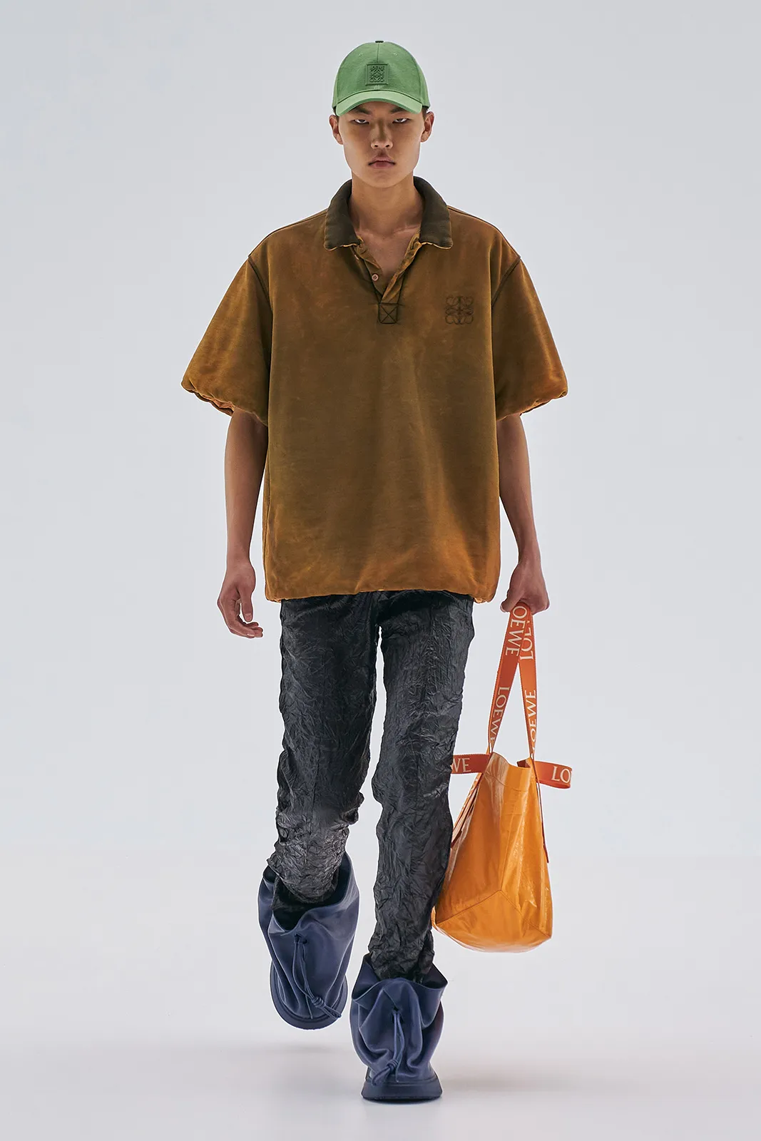 Loewe S S23 Mens Show Runway Look 49 Front Rgb Cropped 2x3 49