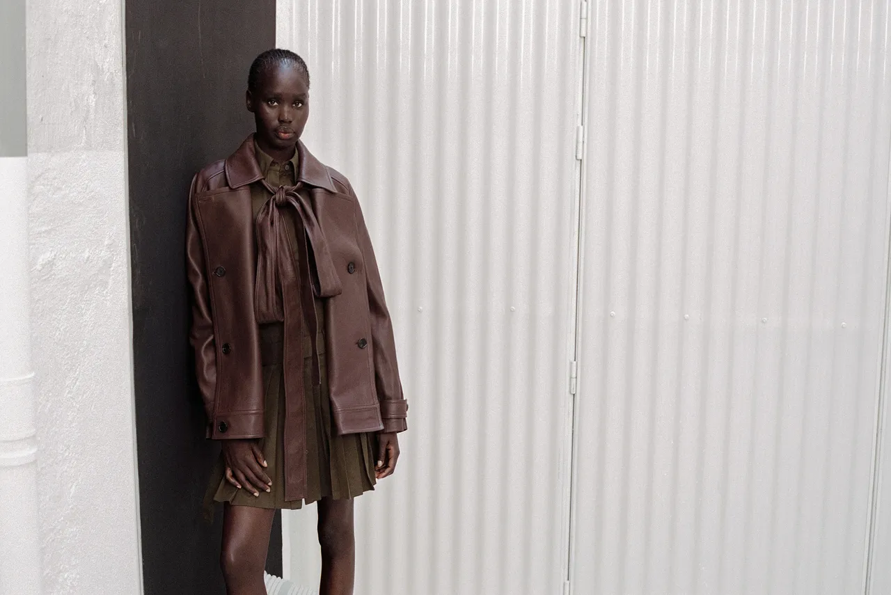METAL-53-Loewe-9