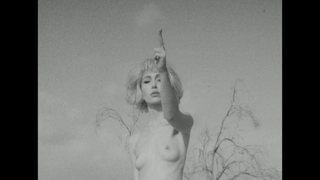 Cara Stricker Video Metalmagazine 3