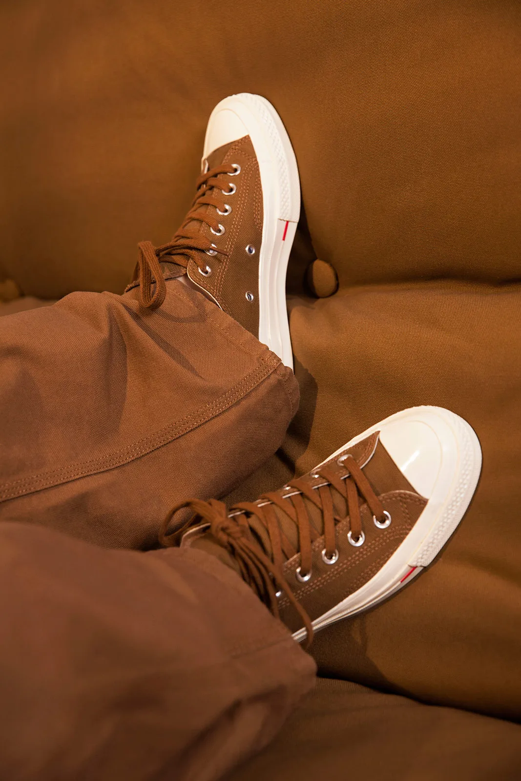 S U17 Conv Crht Lifestyle Brown Sk U158432 C on Body