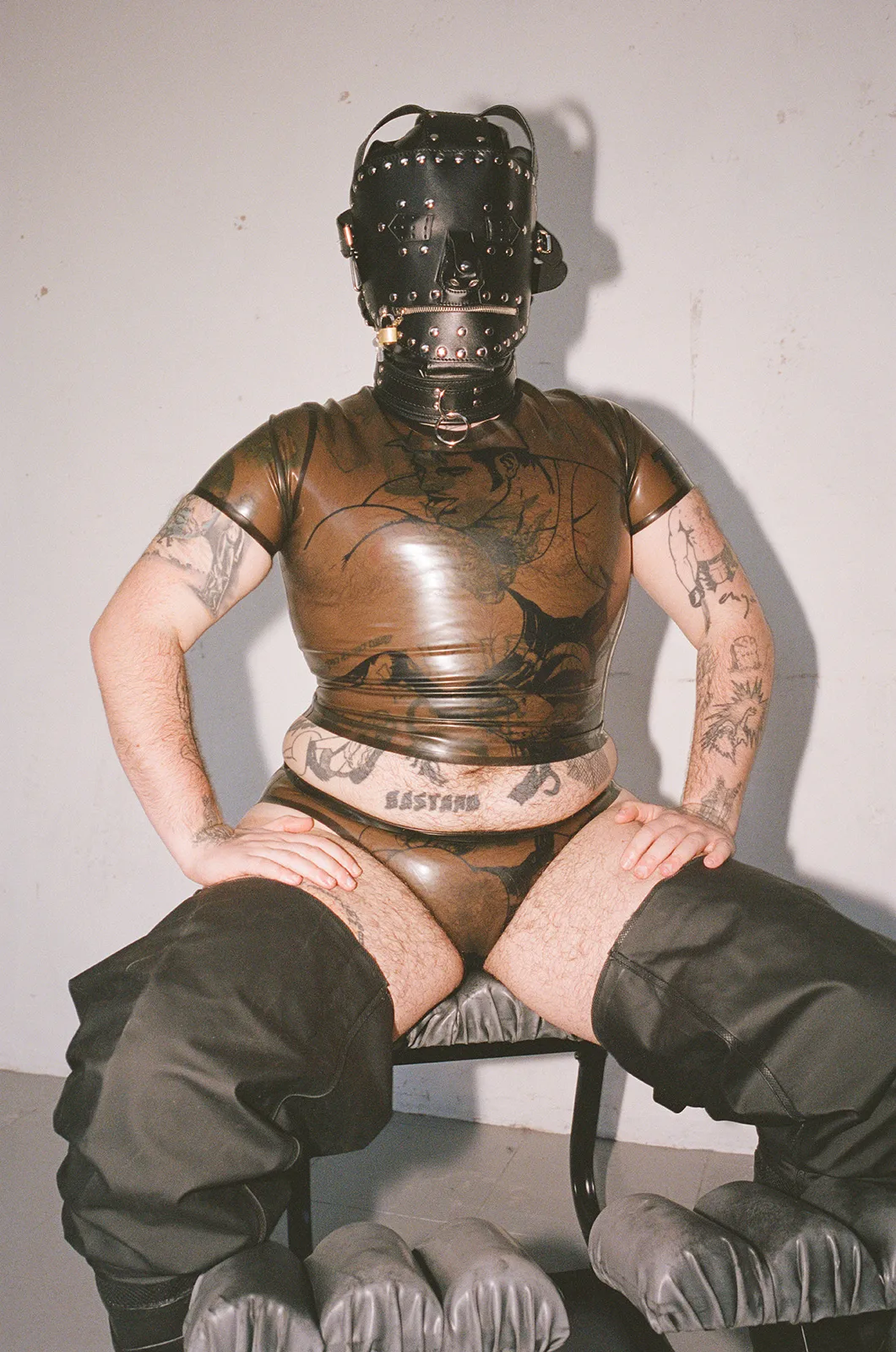 METAL-Soft-Skin-Latex-2