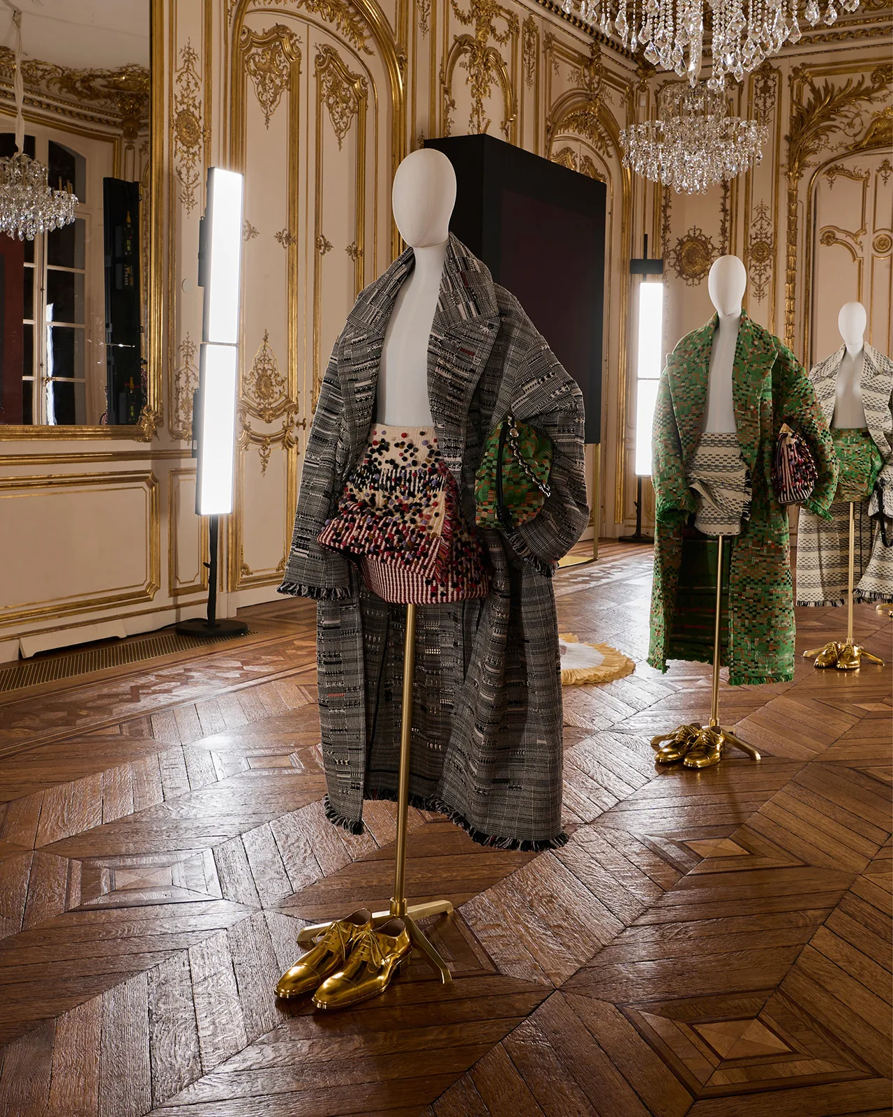 LOEWE_FW25_PRESENTATION_20