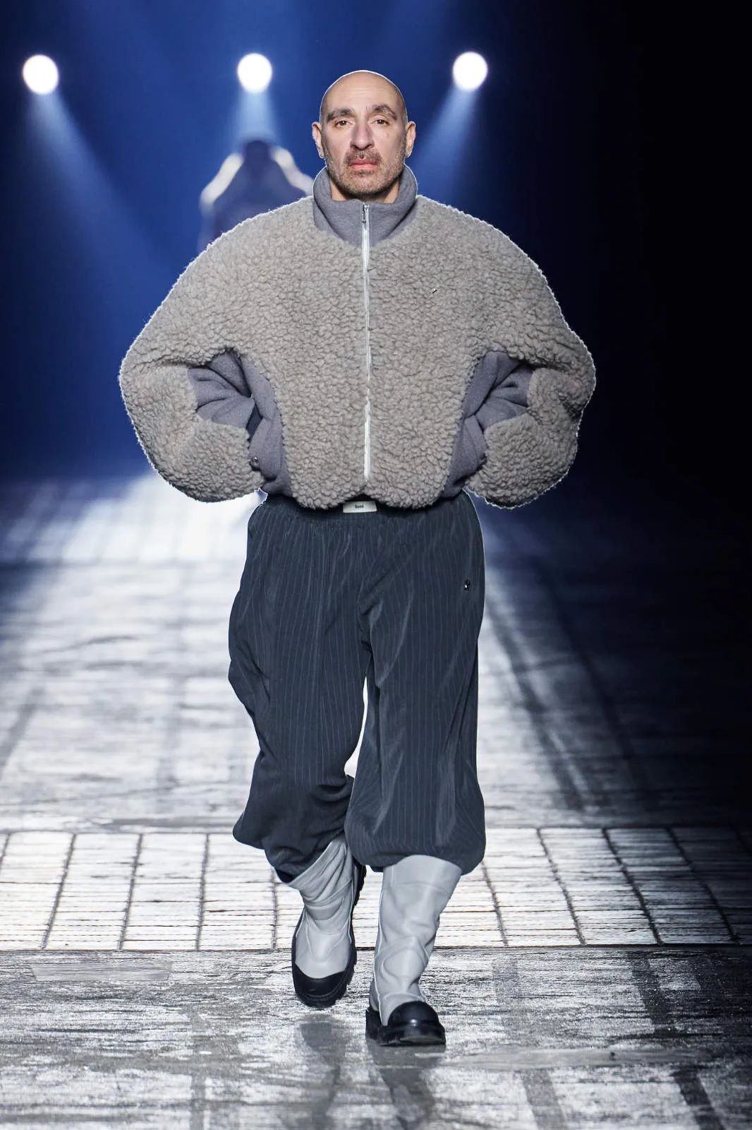 GmbH_AW26_Runway_Photo_by_Finnegan-Koichi-Godenschweger_for_BFW_2x3_32