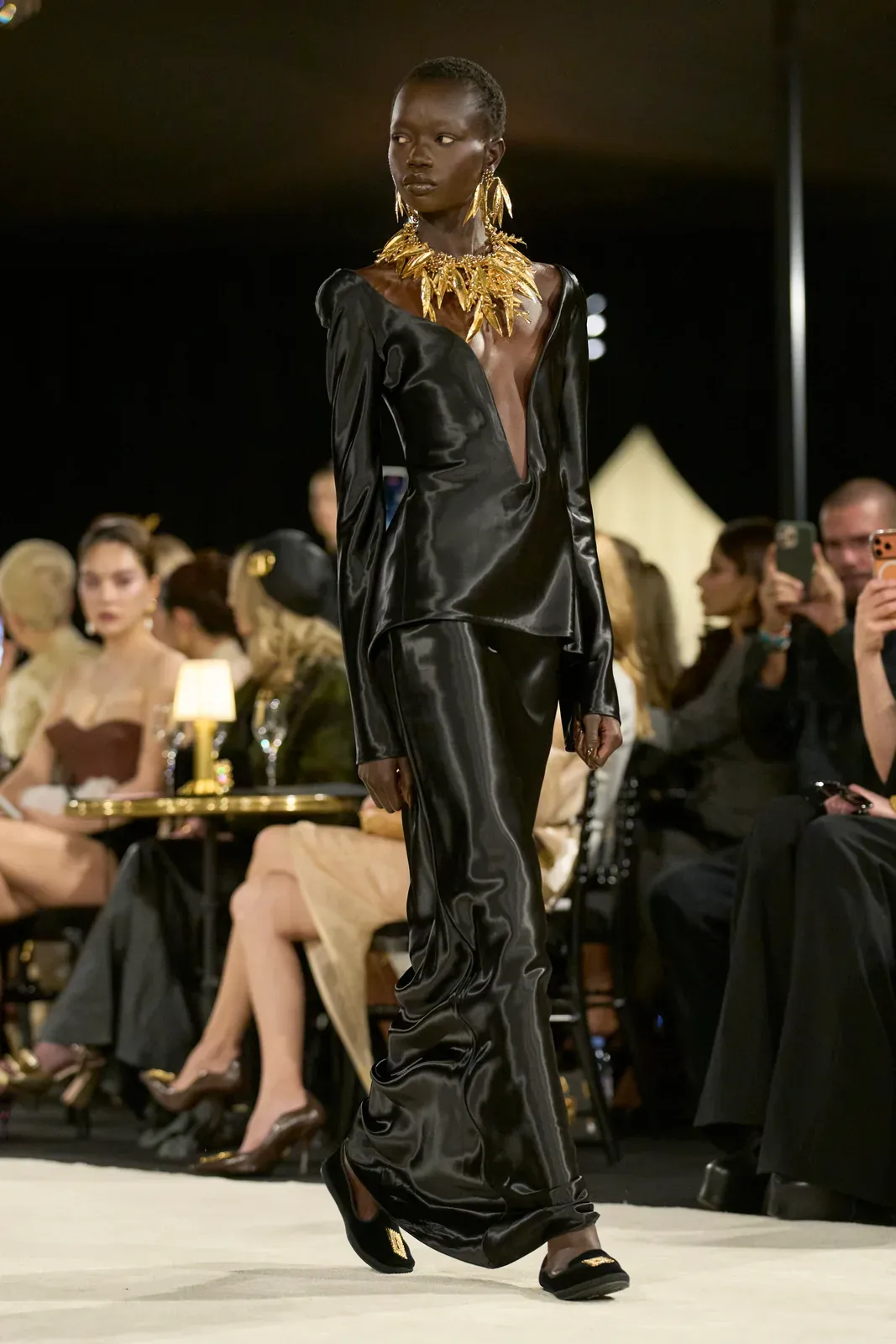 metal-schiaparelli-ss27-07