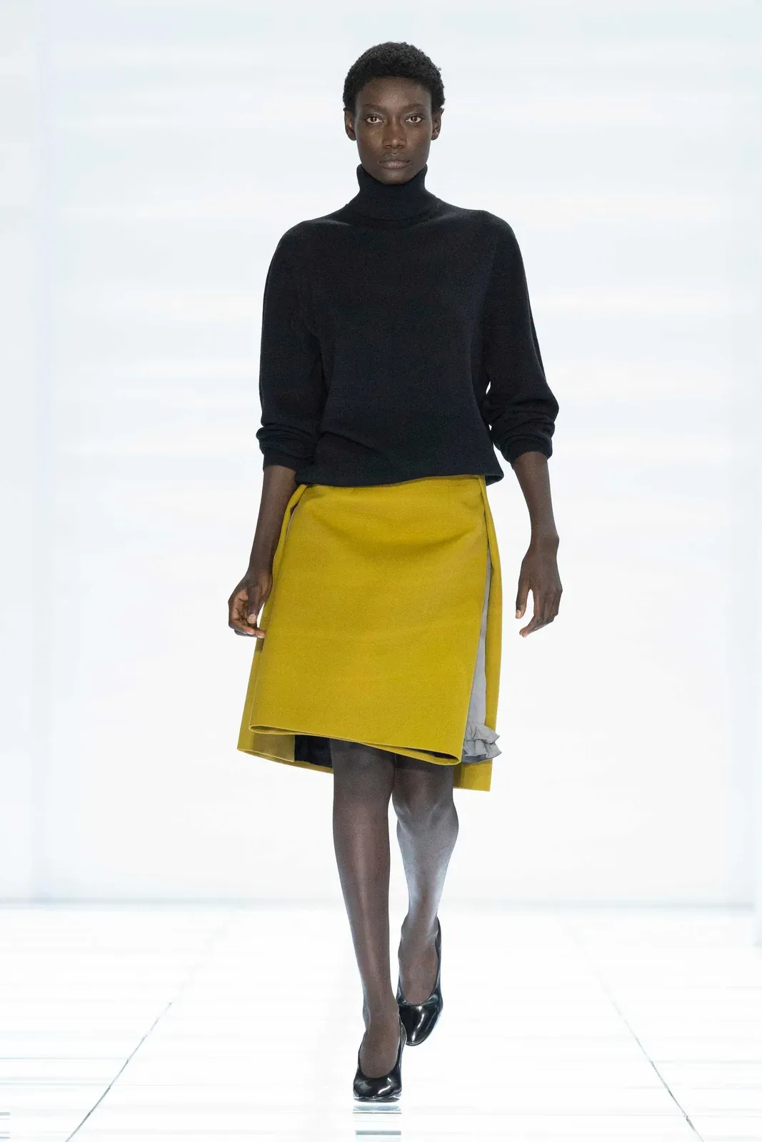 metal-prada-ss27-02.webp