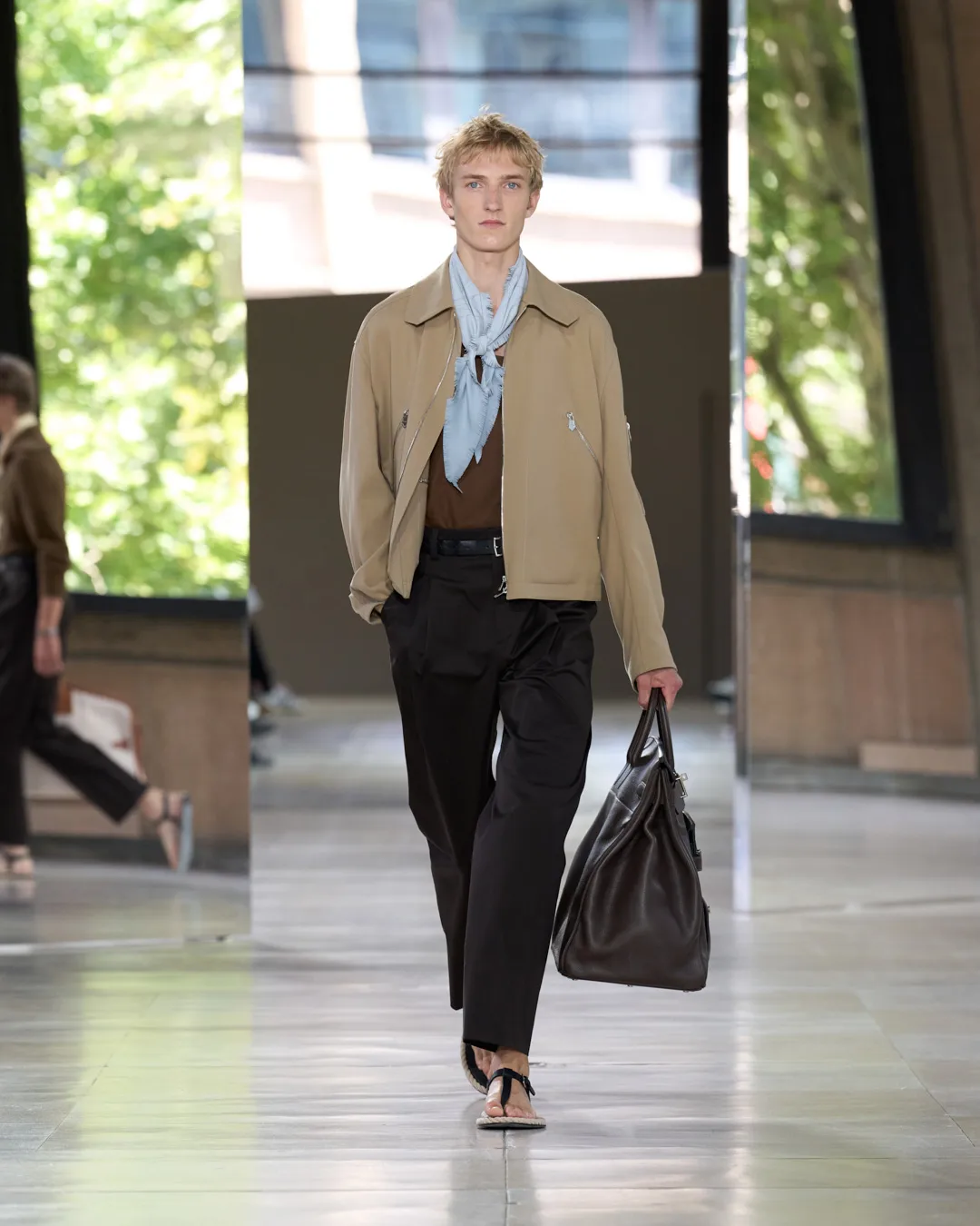 HERMES_MRTW_SHOW_SS26_RUNWAY_6