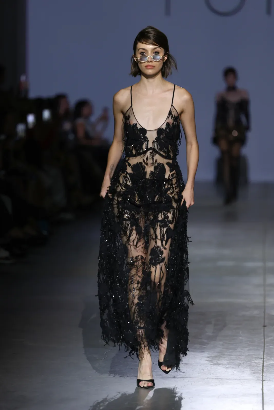 metal-ukrainian-fashion-week-ss27-26.webp