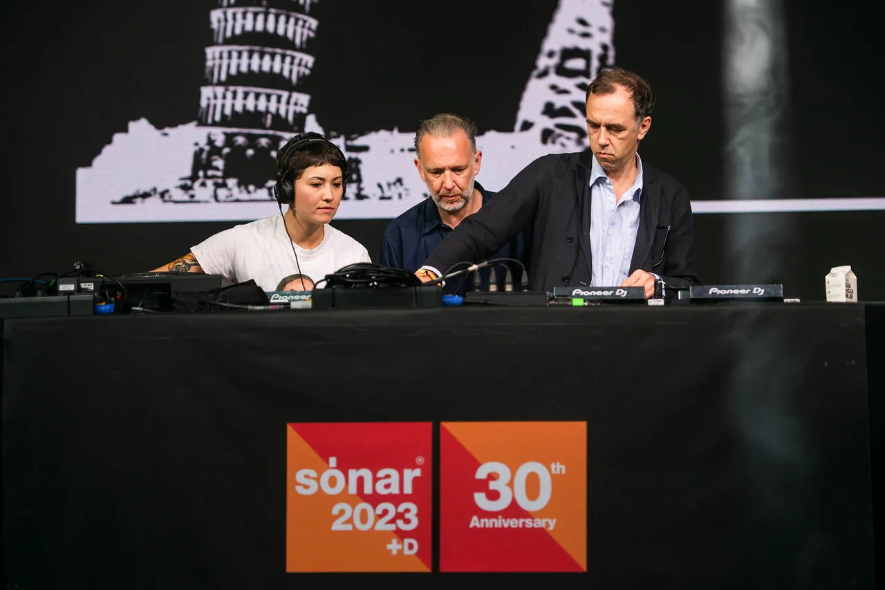 9619 Sonar Village 2 Many D JS Martini Ariel 20230617
