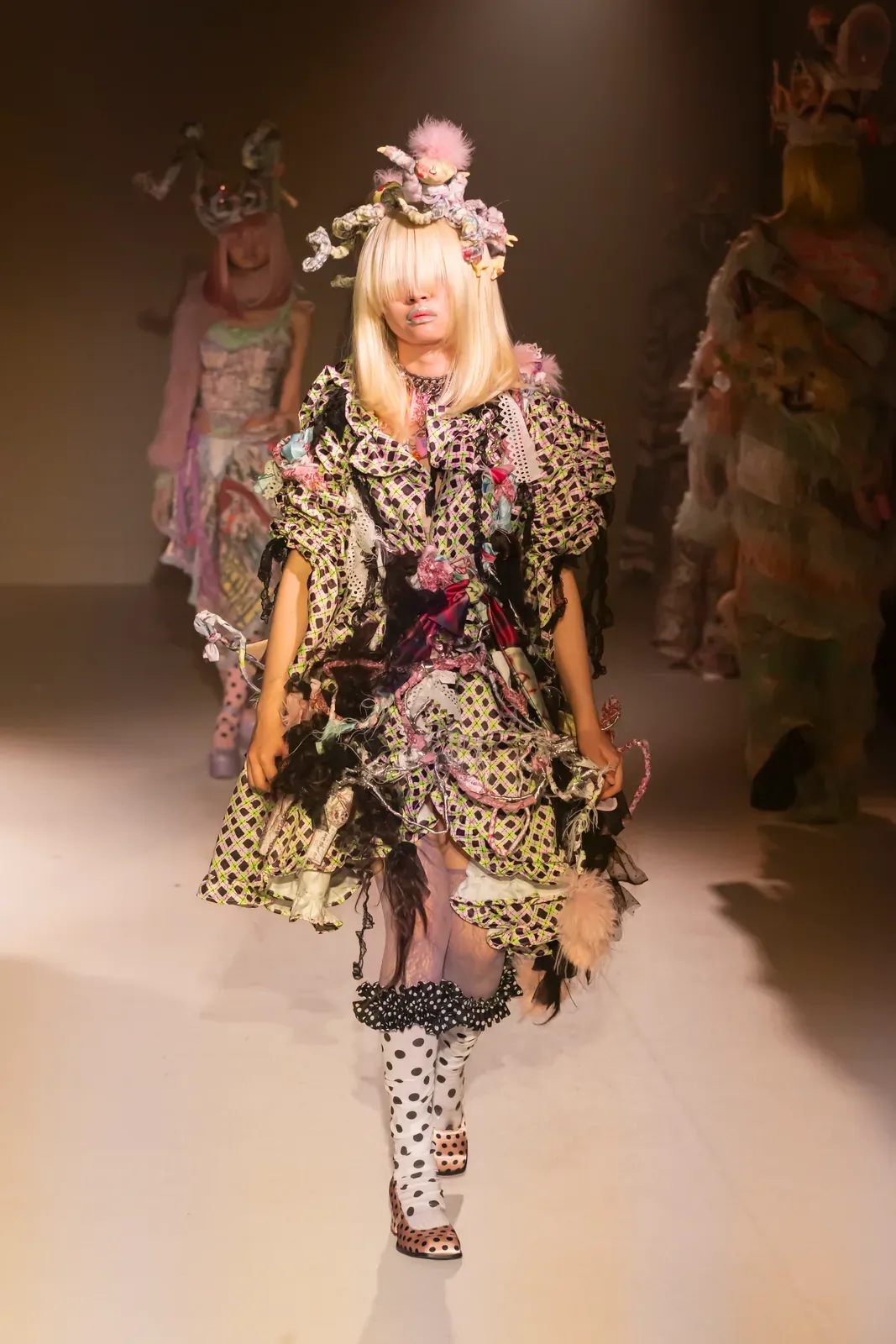 metal-bunka-fashion-college-hinae-katsura-by-katsura-hinae-02