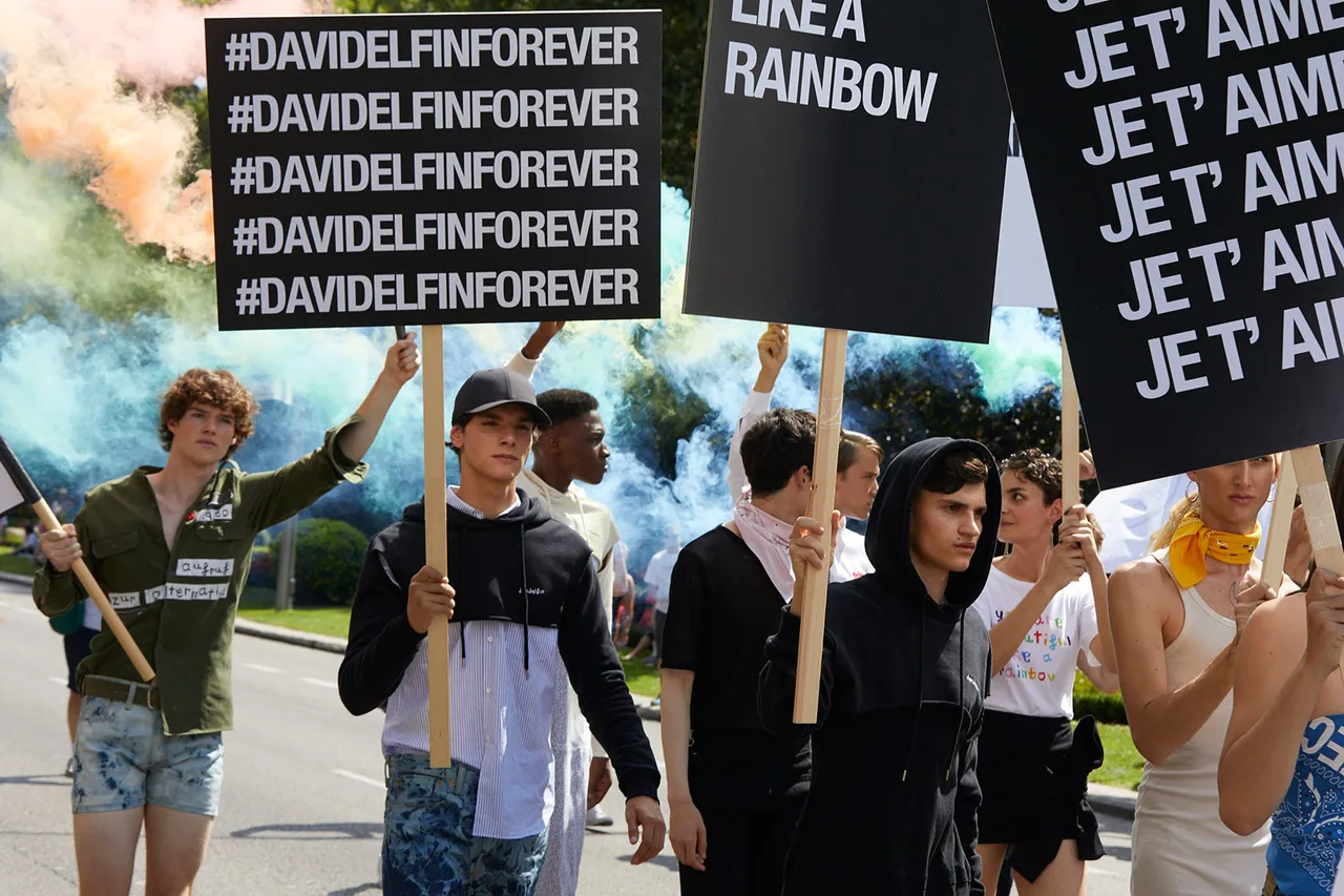 Davidelfinforever Metalmagazine 9.jpg