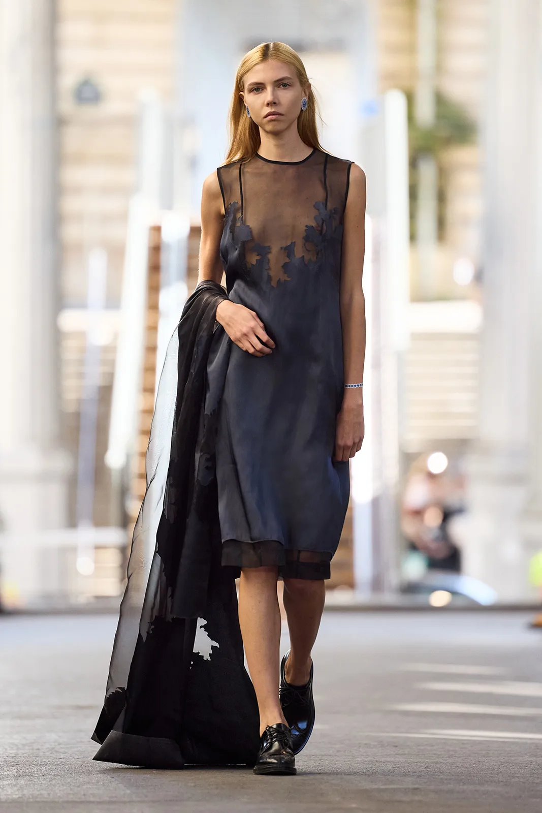Julie-Kegels_ss26_runway_press_look25