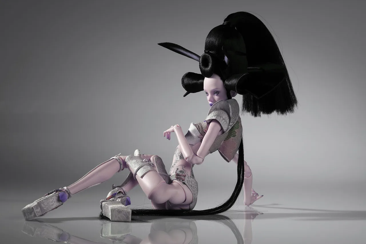 Popovy Dolls Metalmagazine 2.jpg