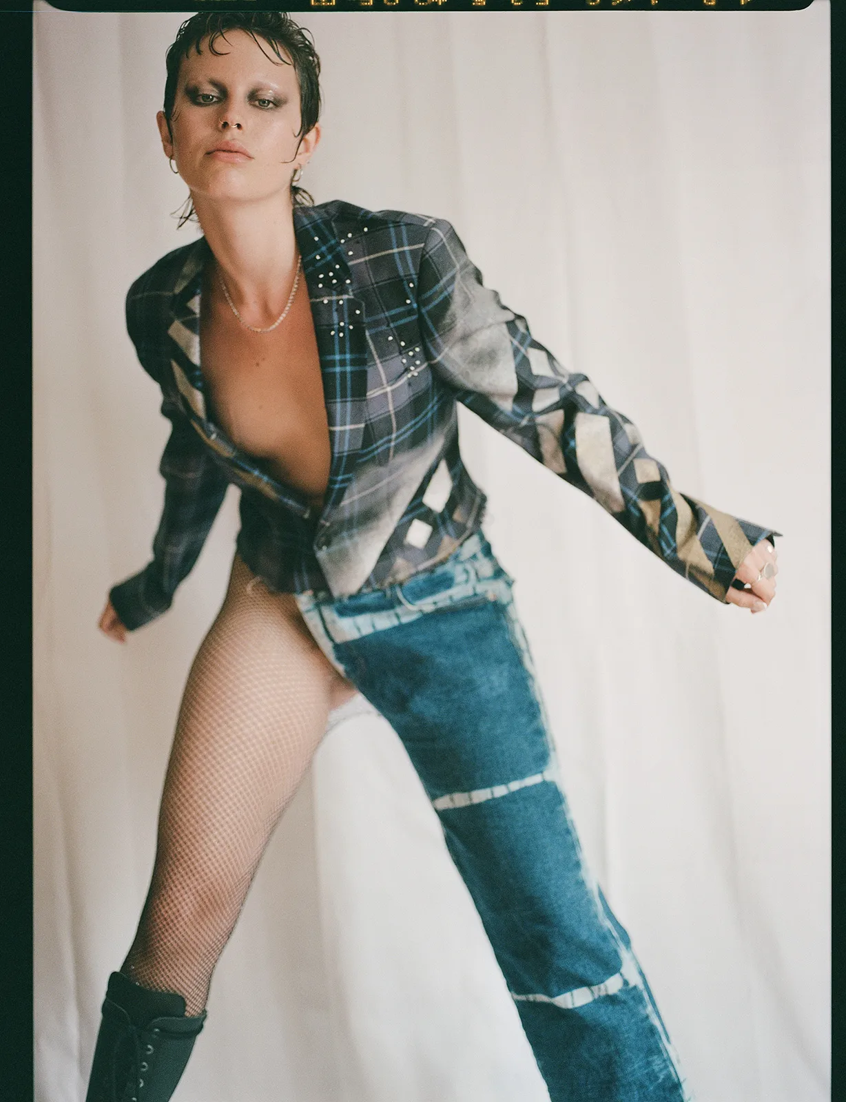 Chloe Baines Metalmagazine 3