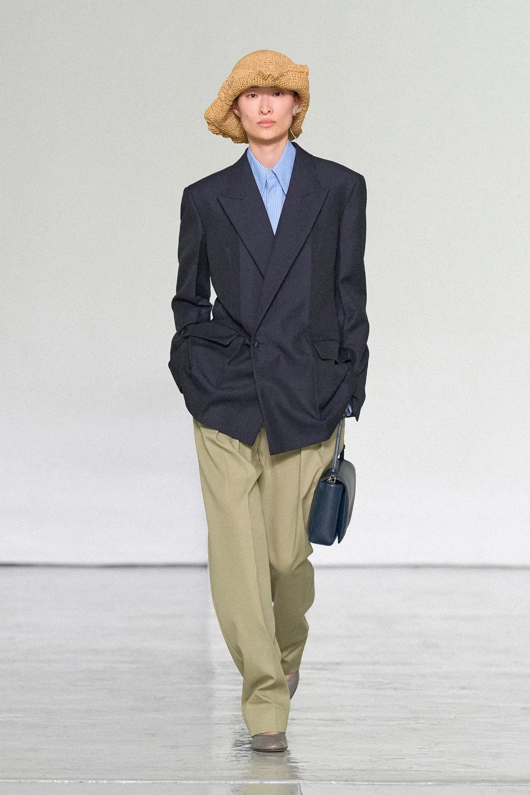 metal-bottega-veneta-ss-2027-08.webp