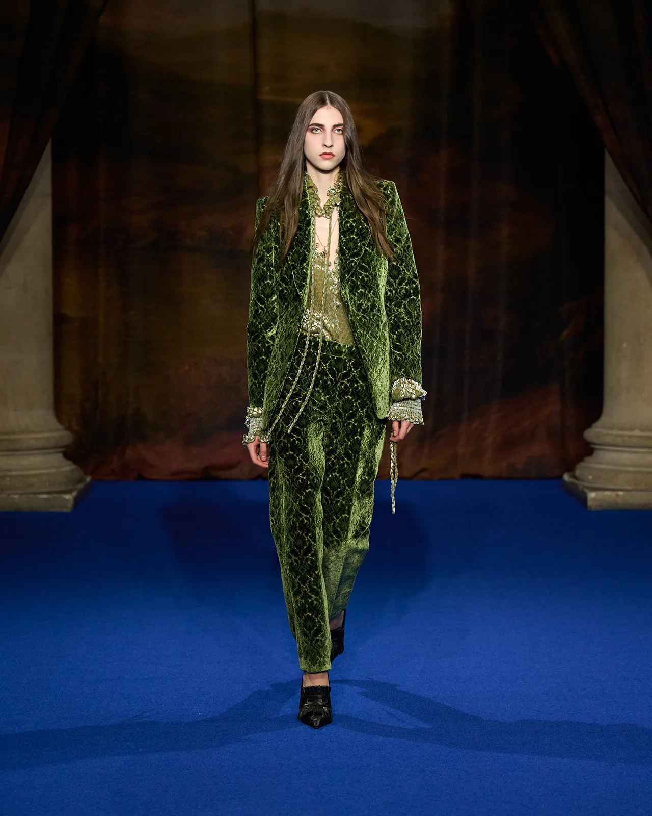 Burberry-Winter-2025-Show---Look-43