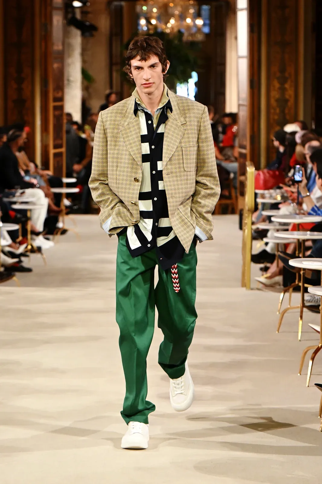 metal-tommy-hilfiger-spring-2027-60