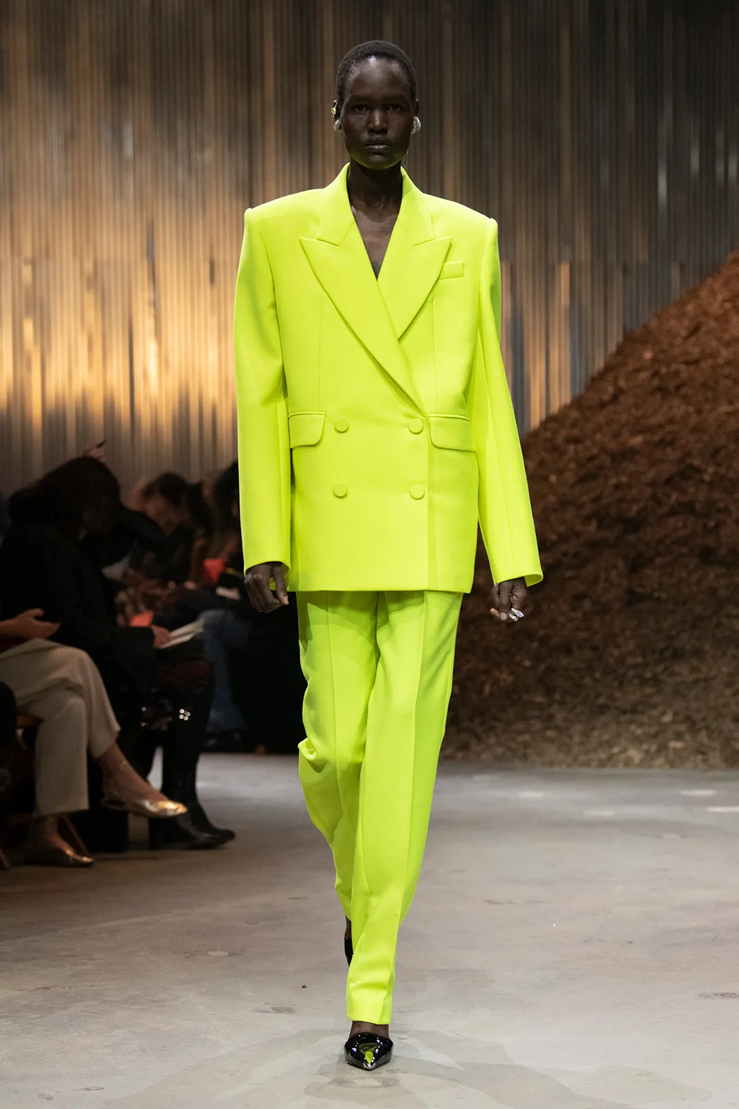 Alexander Mc Queen Fw 2022 Metalmagazine 39