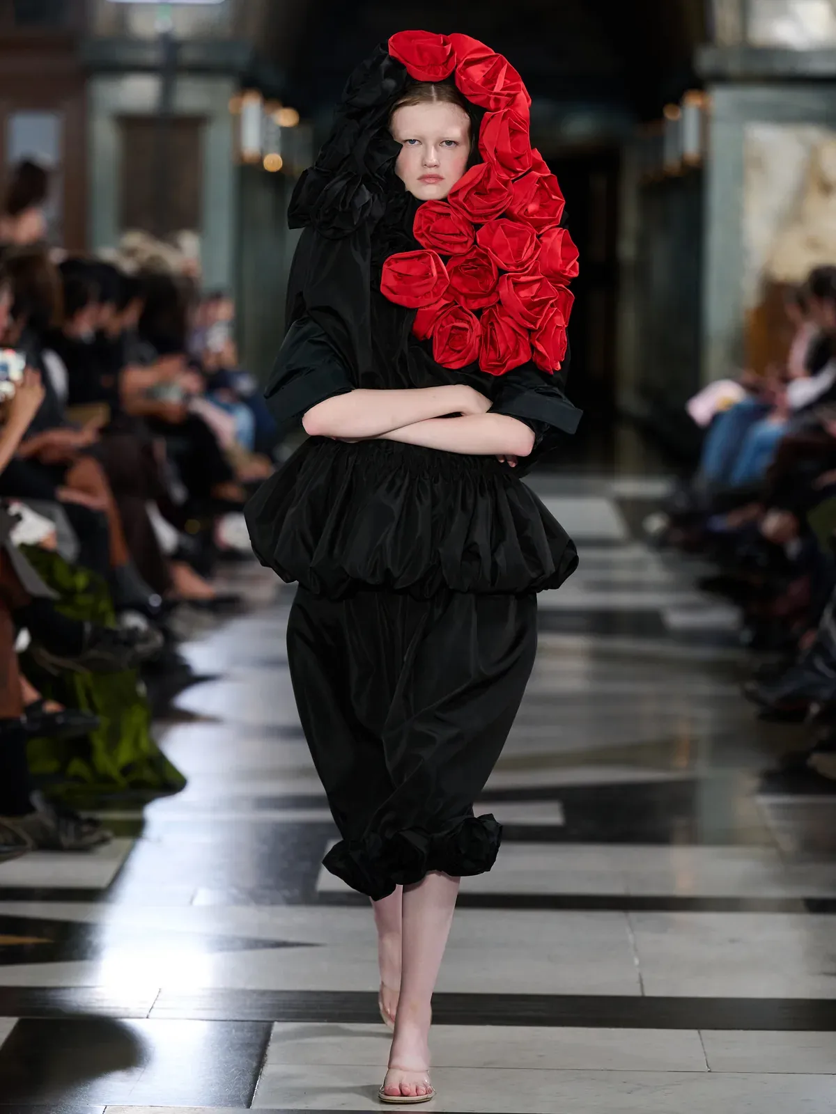 metal-london-fashion-week-ss27-simone-rocha-09