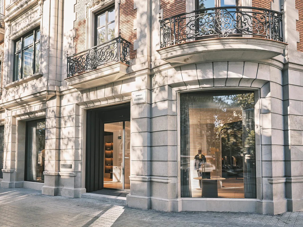 Zara-Diagonal_12