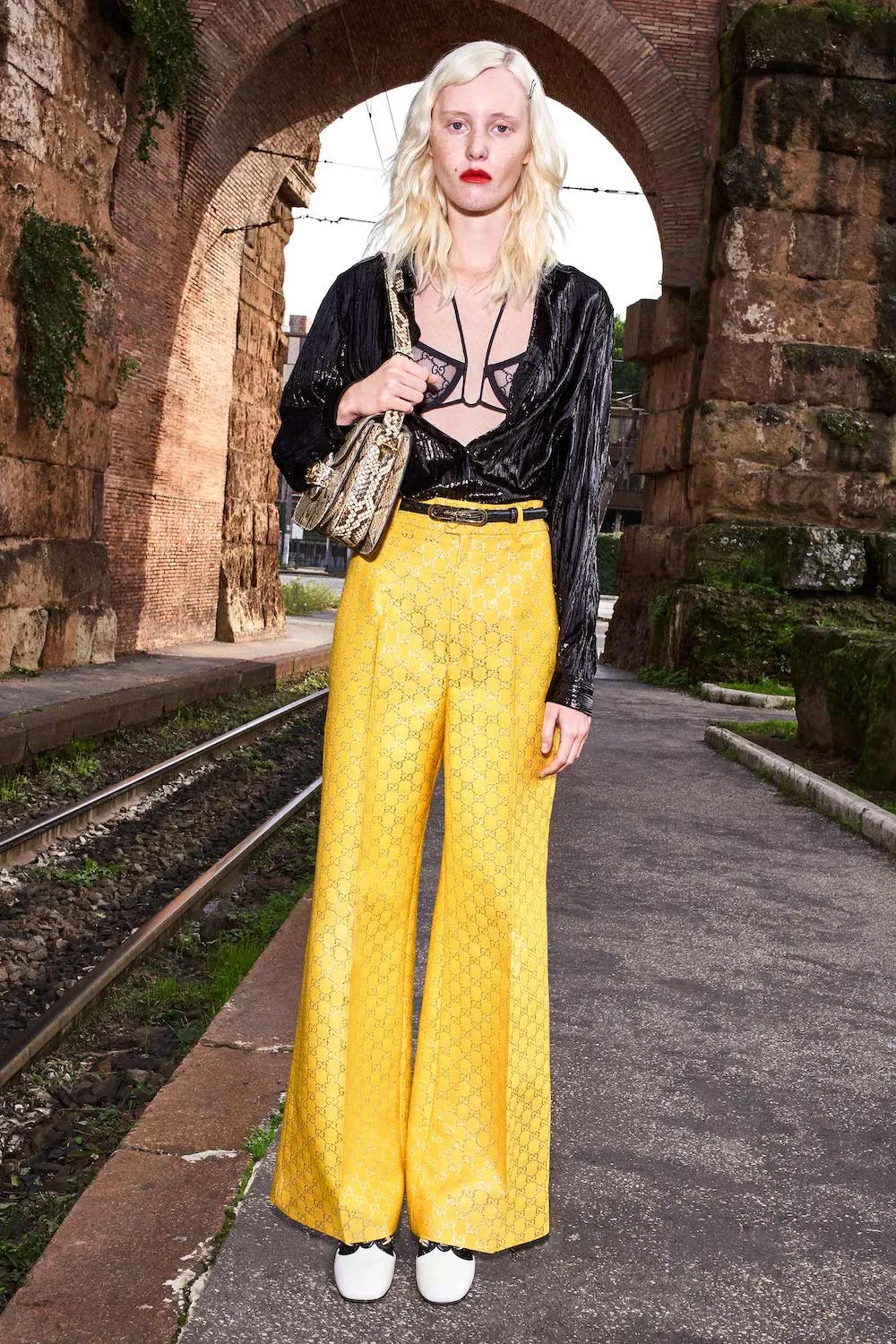 Look 1
