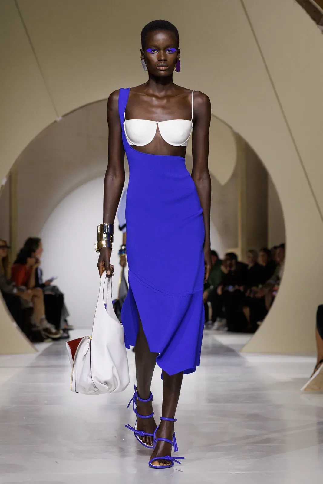 metal-givenchy-ss27-14