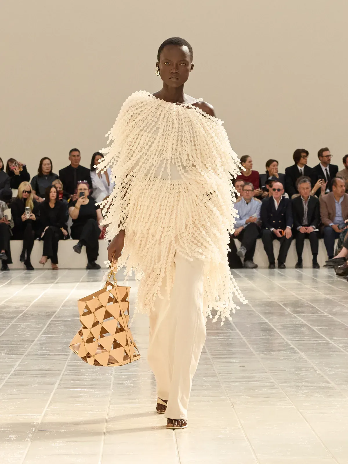 metal-balenciaga-ss27-30