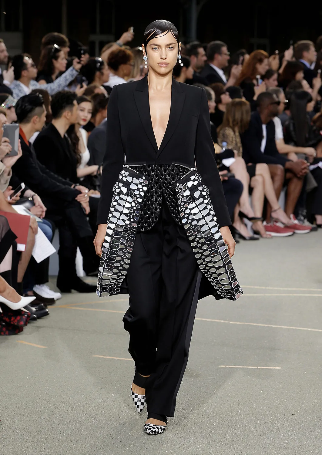 Givenchy S S17 Metalmagazine 32