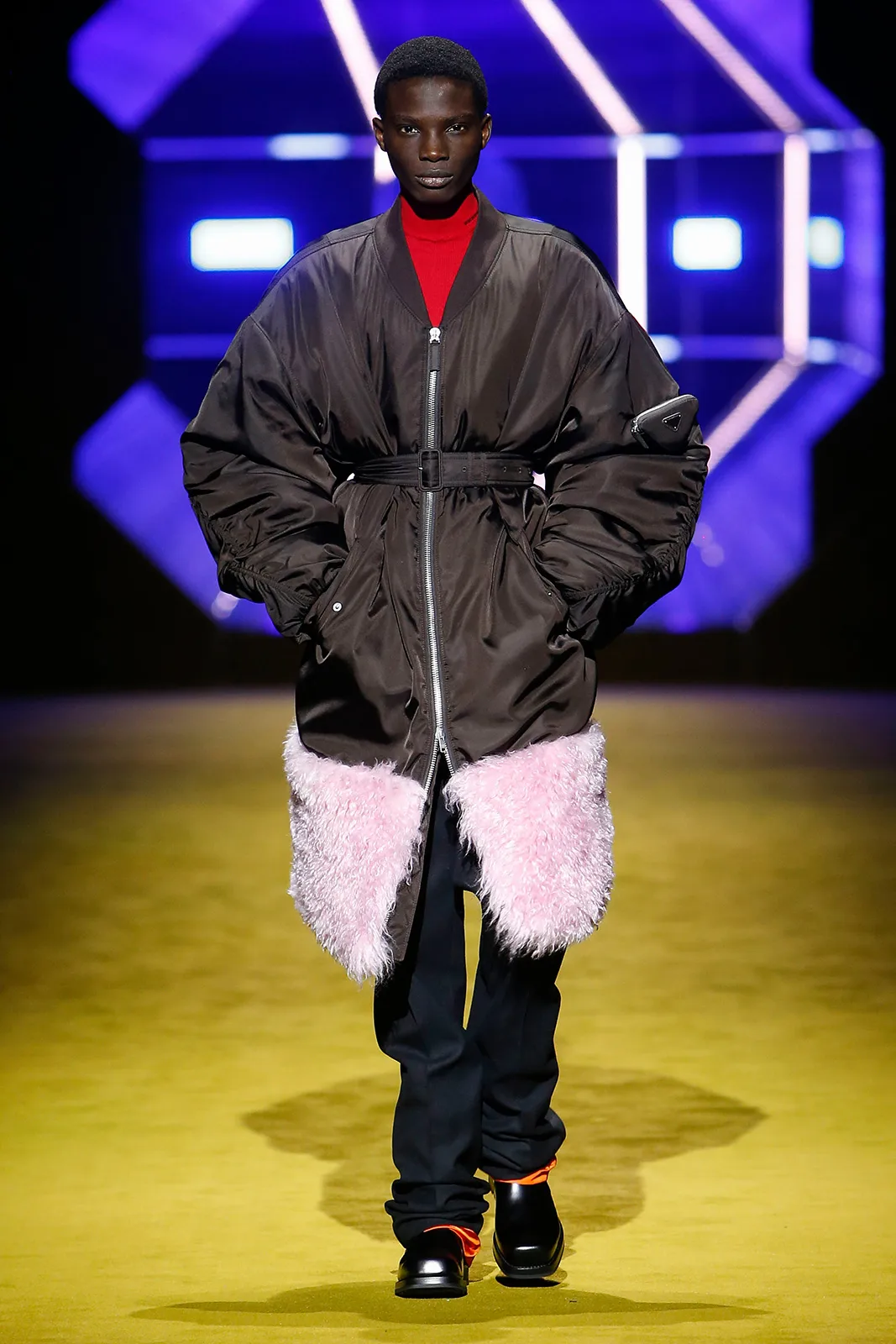Prada Uomo F W22 Look23