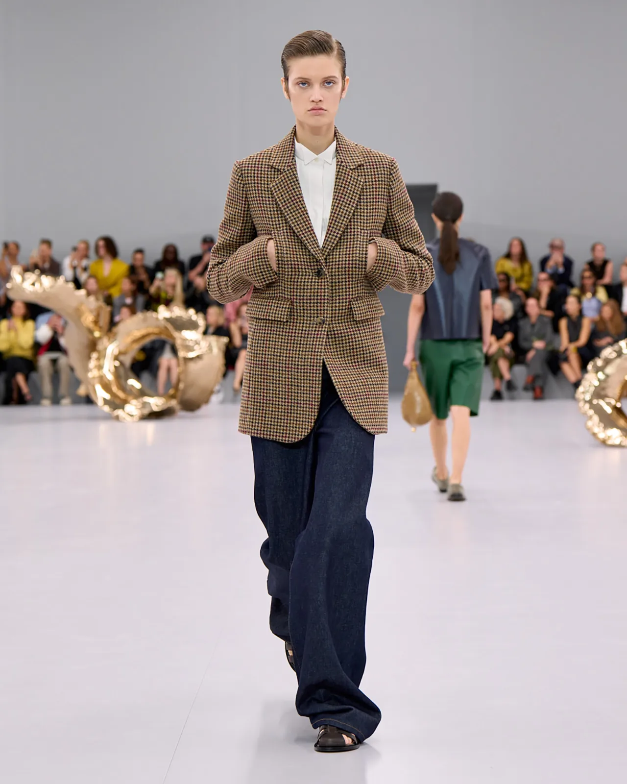 Loewe S S24 29