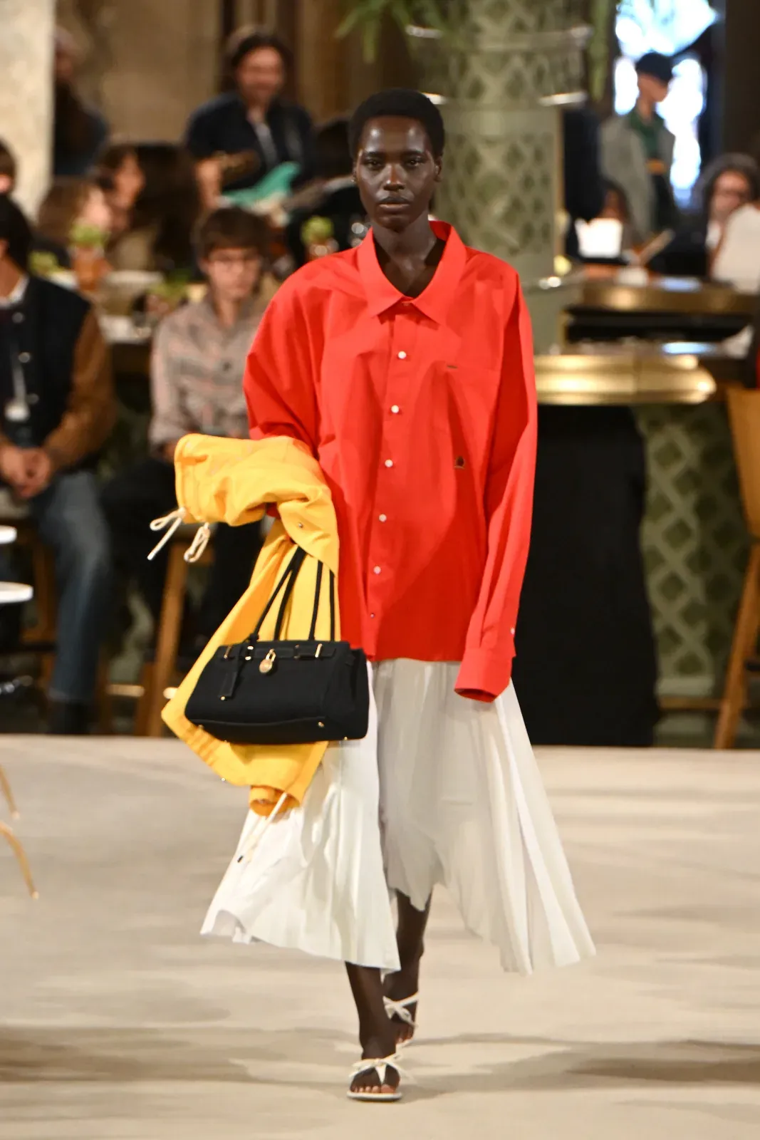 metal-tommy-hilfiger-spring-2027-08.webp