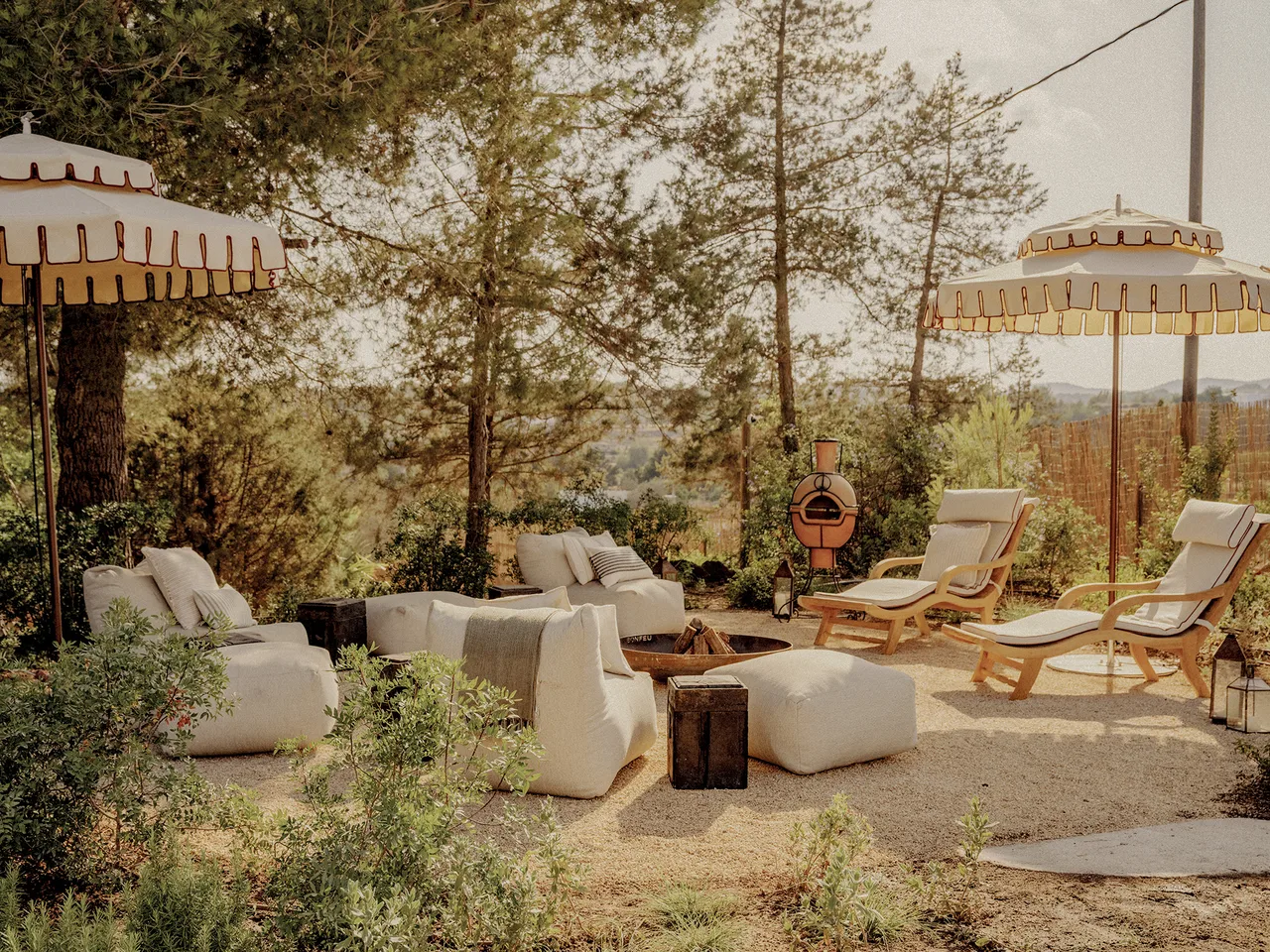 SH_Ibiza_HarryCrowder_250623_CMYK_VillaSol_24
