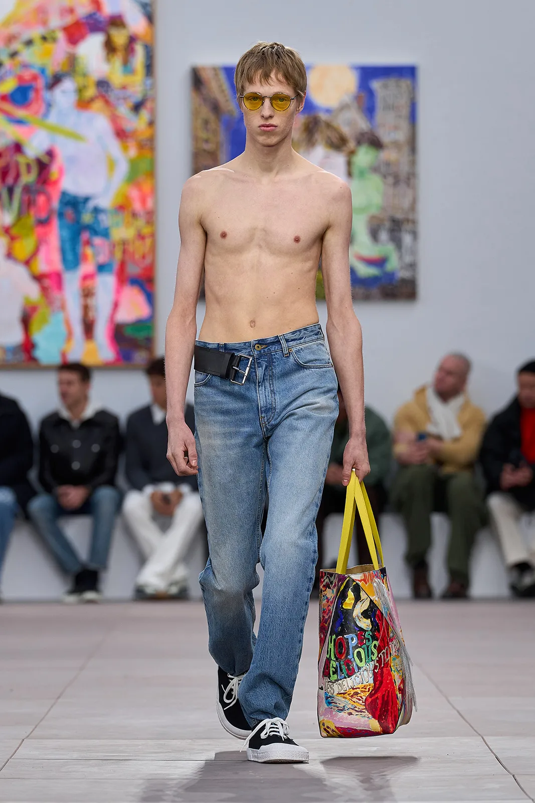 LOEWE_FW24_MW_SHOW_12