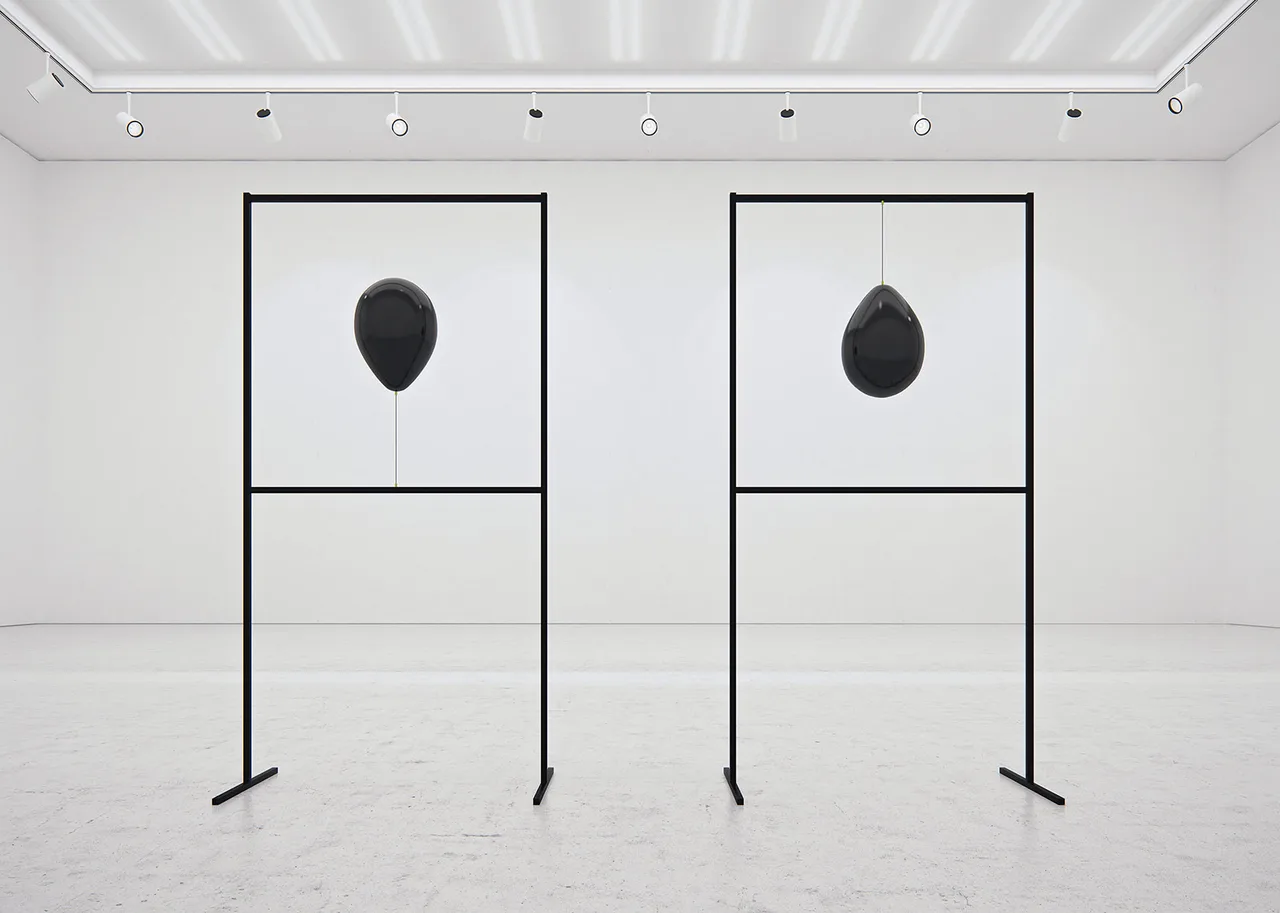 Black Balloons 04252016 B 3500px