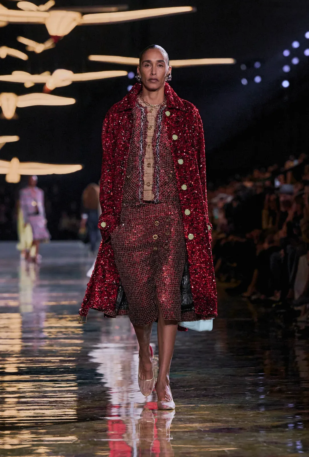 metal-chanel-ss27-38
