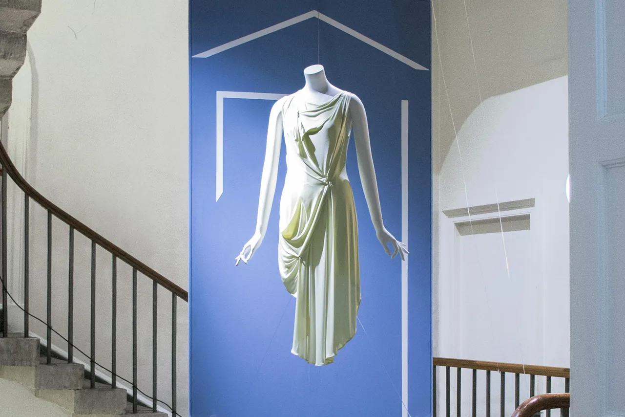 03 Somerset House Ann Sofie Back by Serge Martynov and Sofia Hedman Photo Serge Martynov