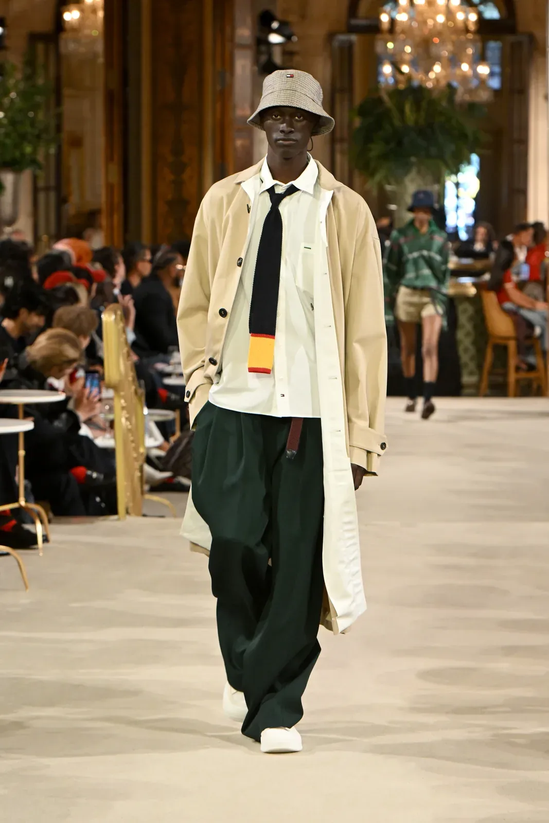 metal-tommy-hilfiger-spring-2027-21