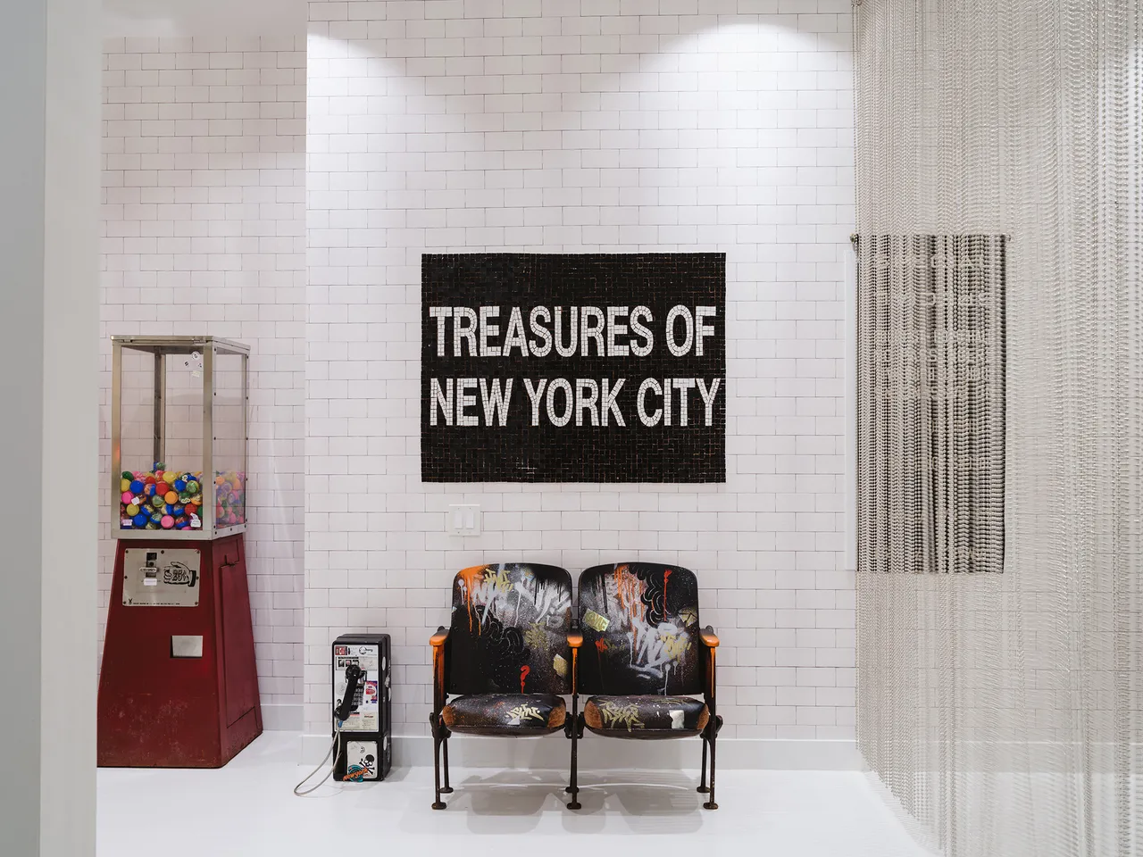 Salon21x Treasuresof New York 11