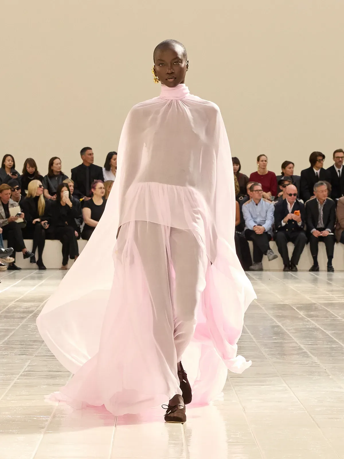 metal-balenciaga-ss27-45