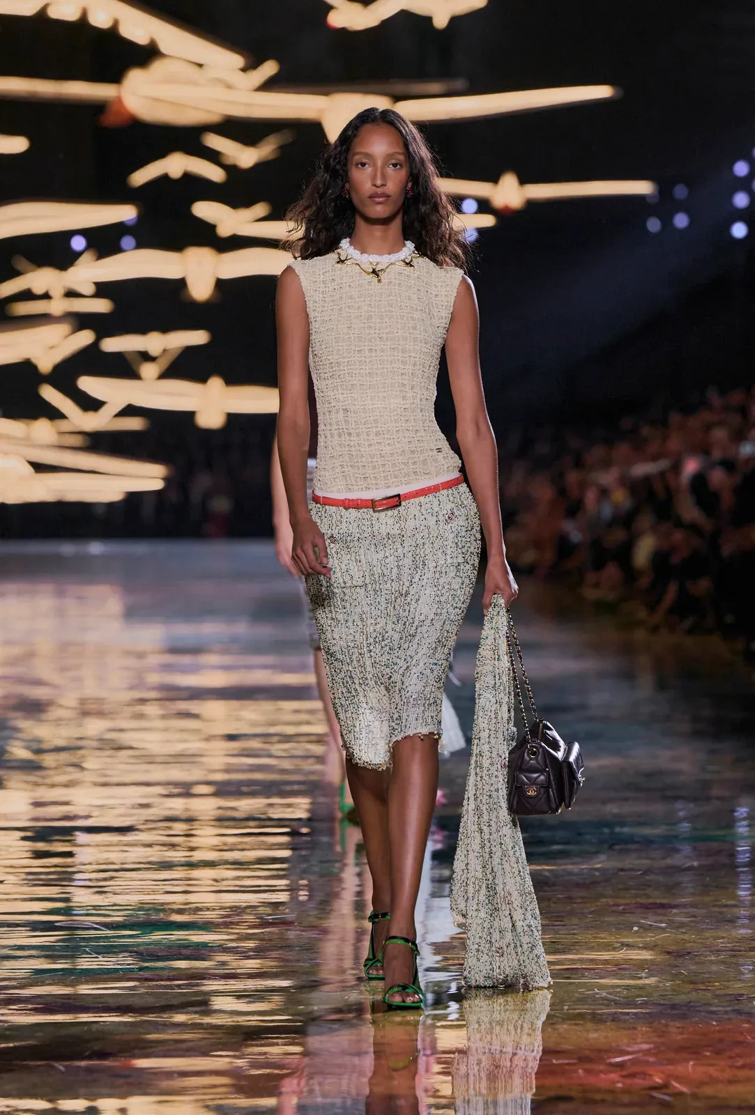 metal-chanel-ss27-68