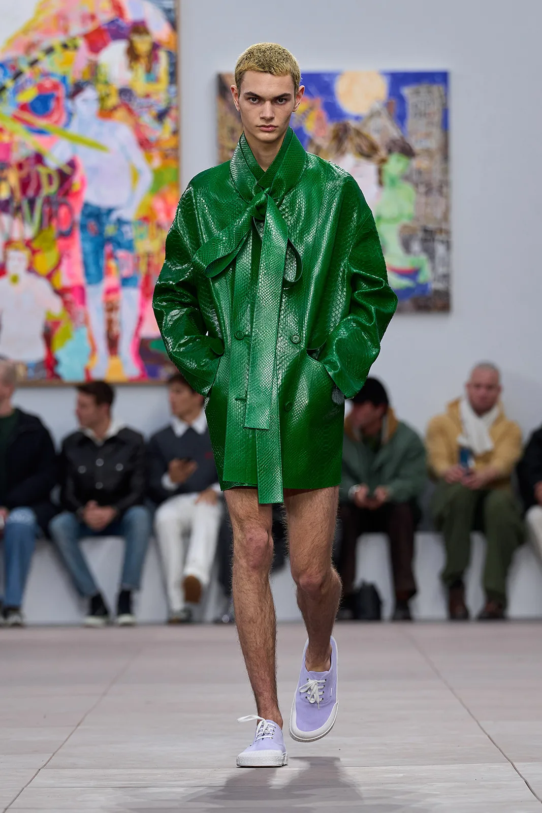 LOEWE_FW24_MW_SHOW_1