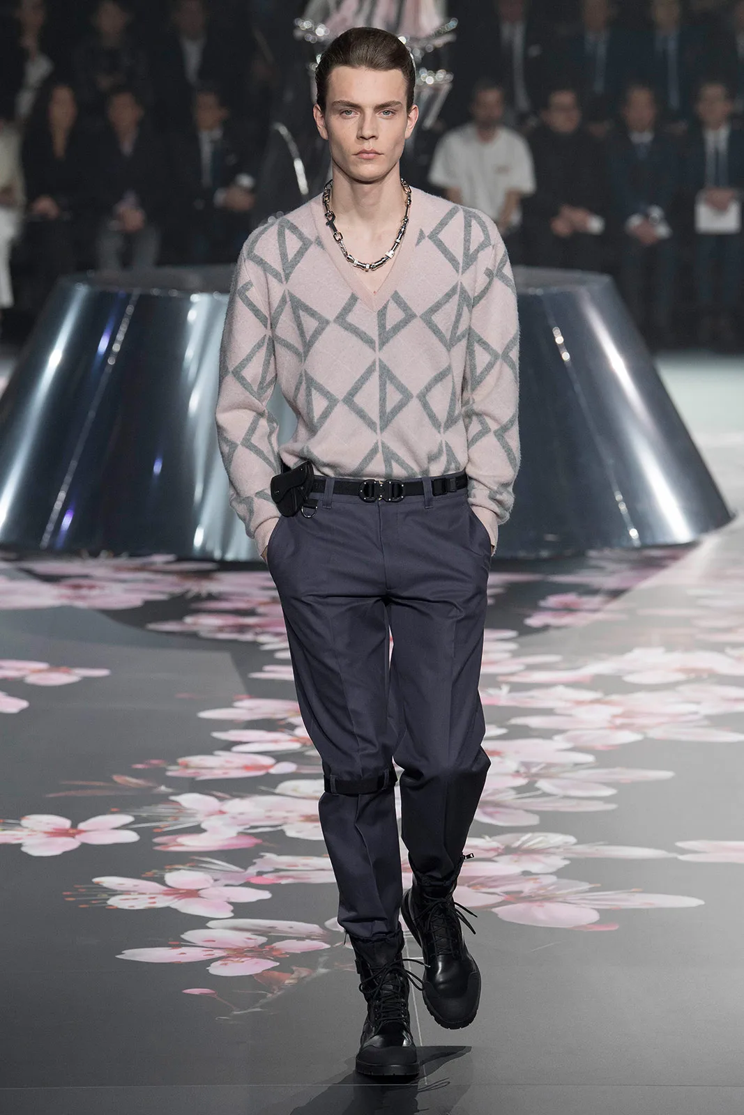 Dior Mens Pre Fall 2019 Look 09