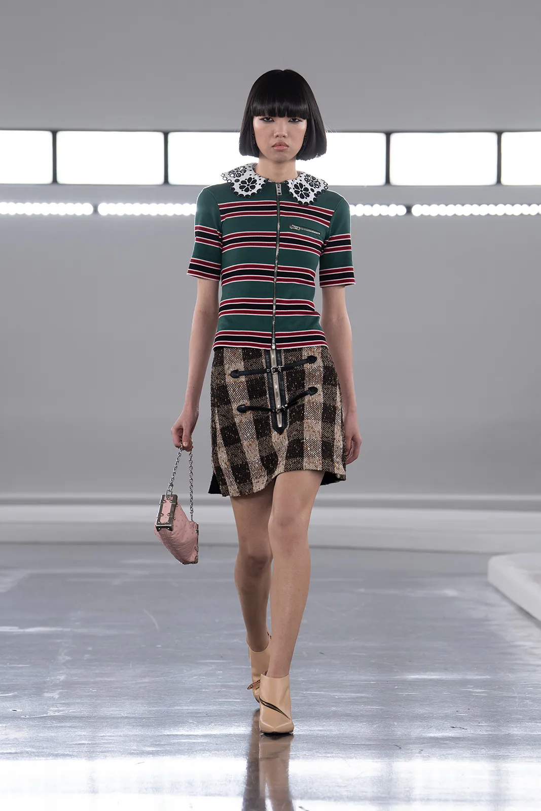 Louis_Vuitton_Women_s_Pre-Fall_2024_18