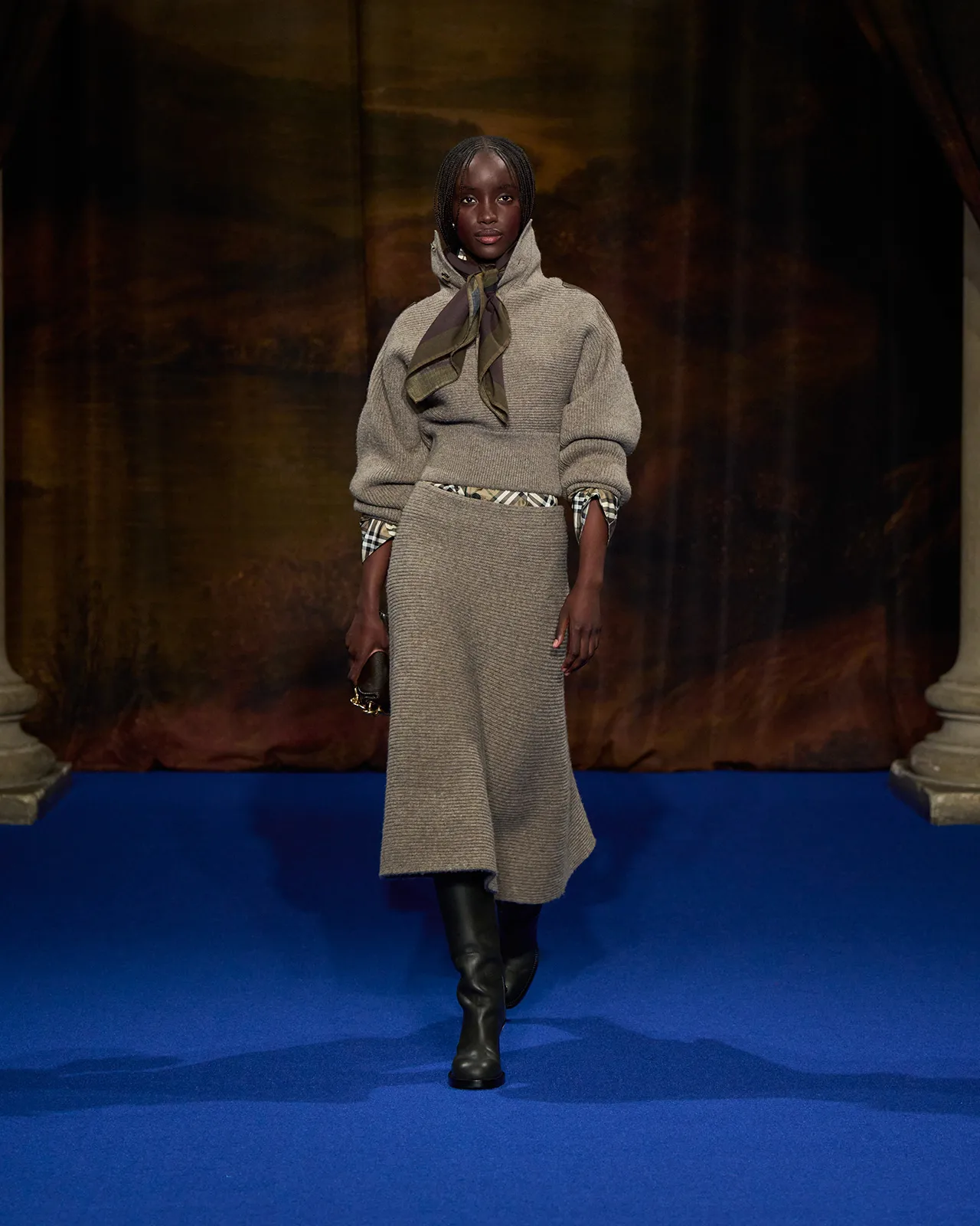 Burberry-Winter-2025-Show---Look-4