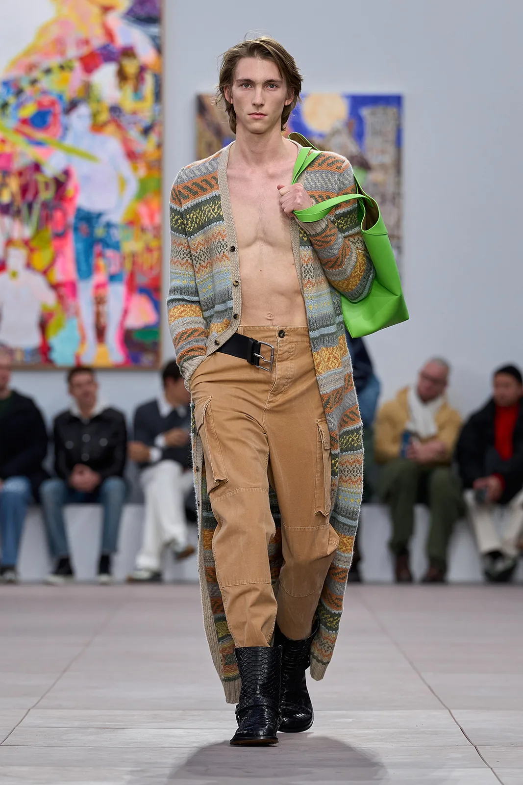 LOEWE_FW24_MW_SHOW_23