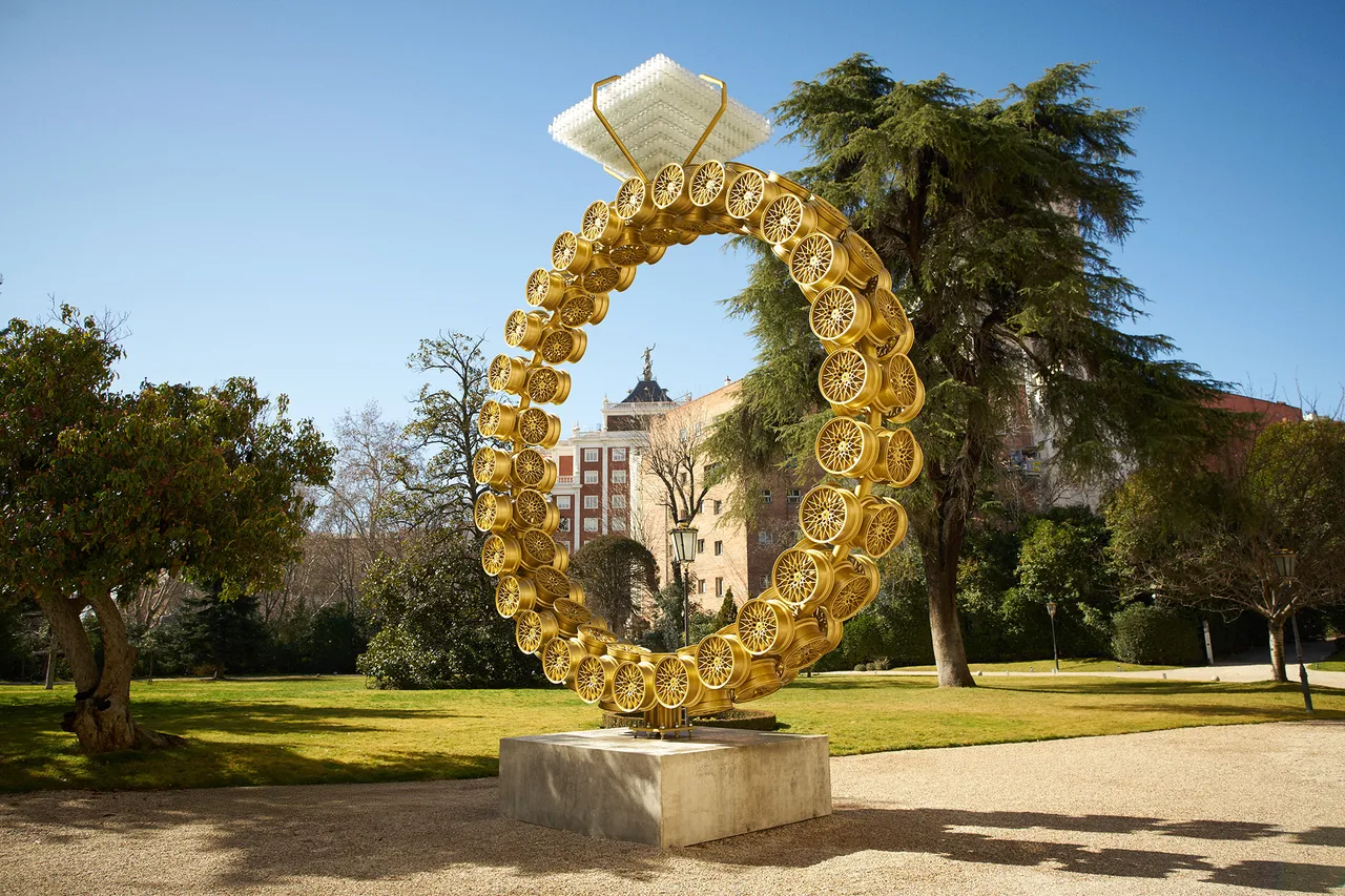Joana_Vasconcelos-Flamboyant_5