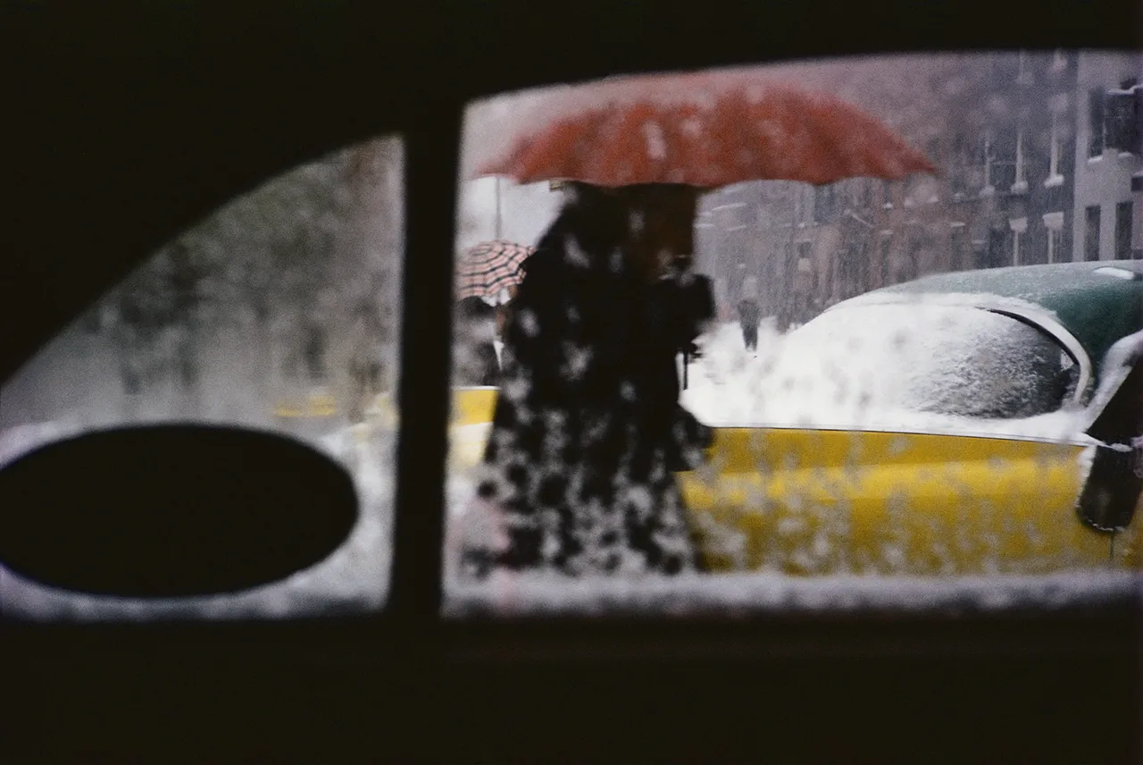 Saul Leiter Red Umbrella C1955.jpg